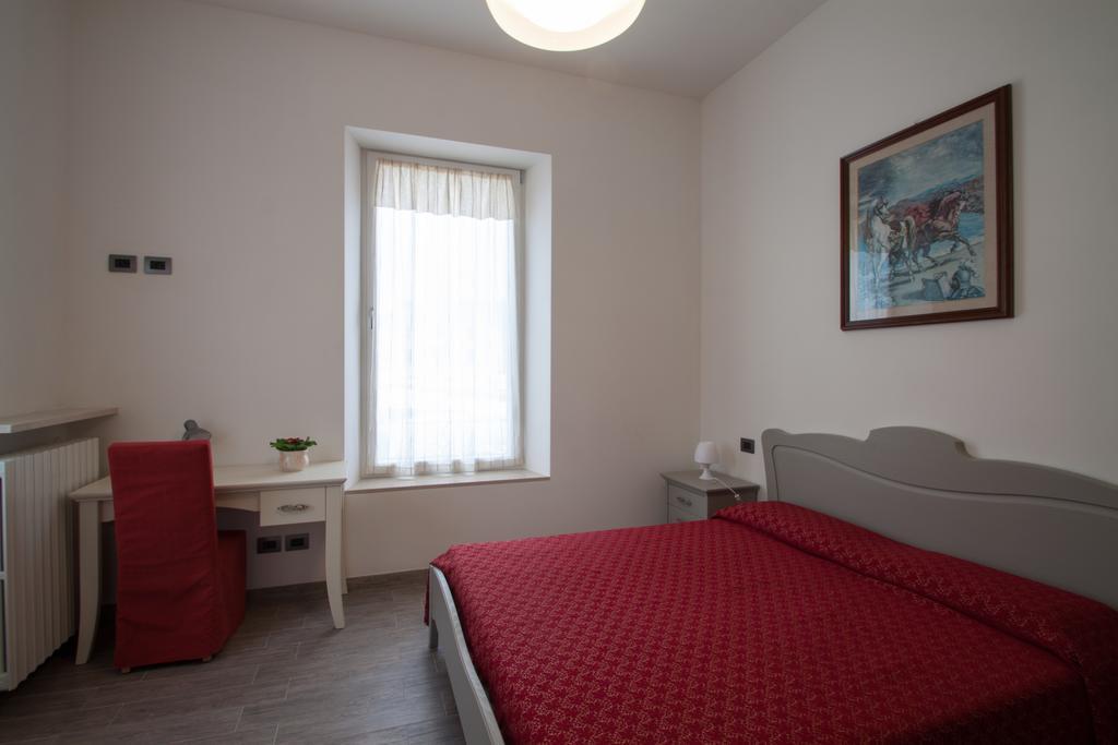 Palazzo Di Primavera Guest House Caprino Veronese Habitación foto